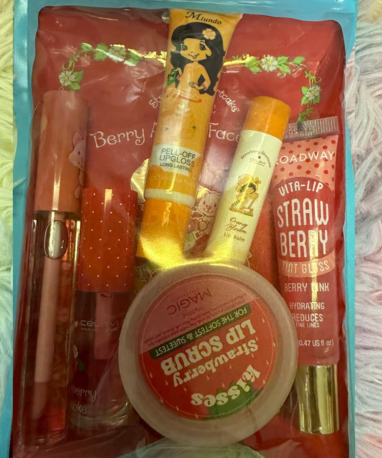 CHARACTER LIP SETS