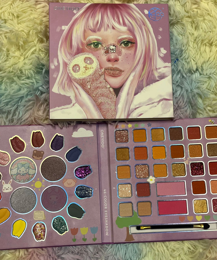 Hello Kitty 46 Color Eyeshadow Palette